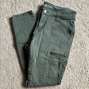 Gap women’s green/grey pants, size 4R